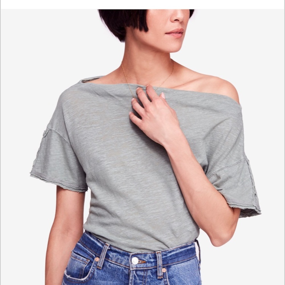 Free People she’s so cool tee sz Medium